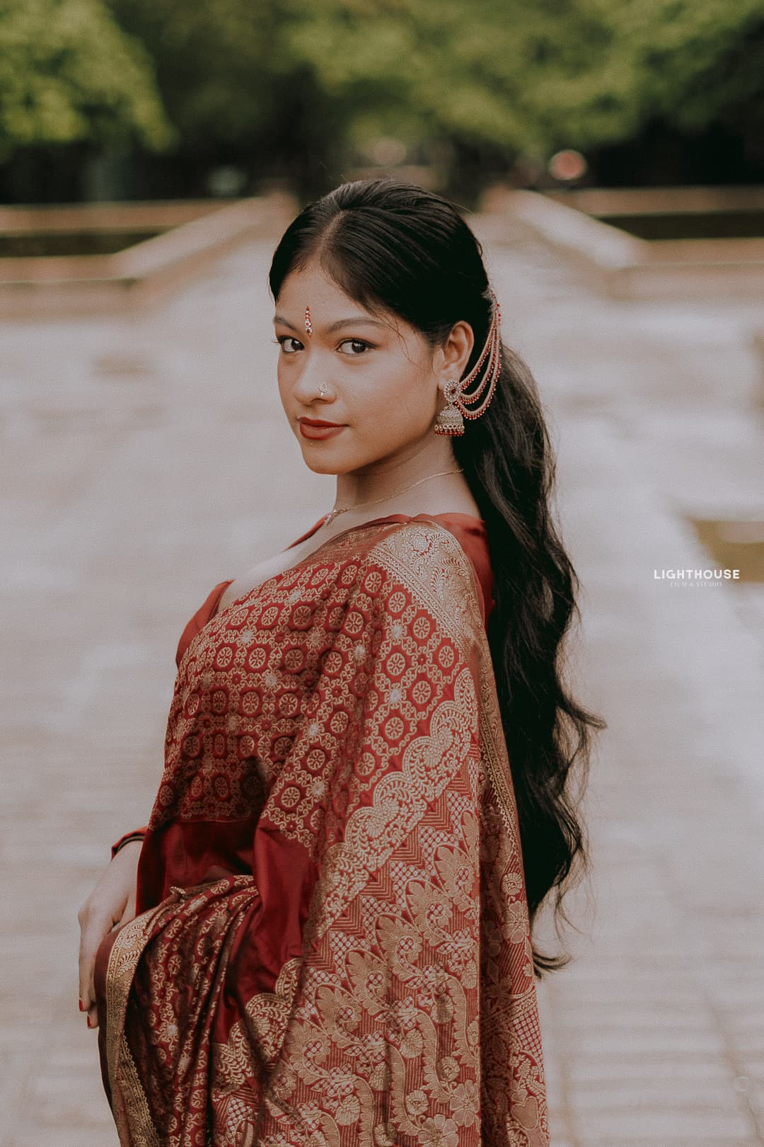 Apeksha Tamil photo-shoot gallery image 8